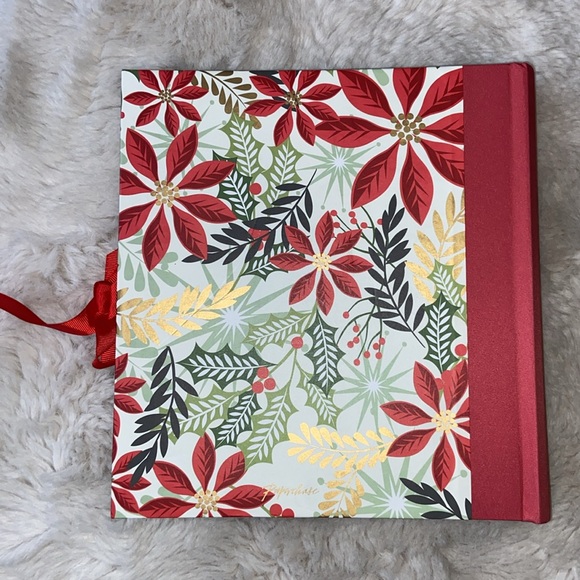 Paper chase Christmas gift photo album fits 200 4x6” photos poinsettia holiday - Picture 6 of 9